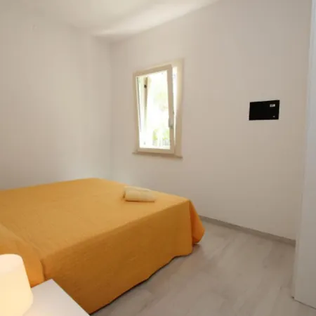 Apartment Large With Garden Close To The Sea - By Beahost *
